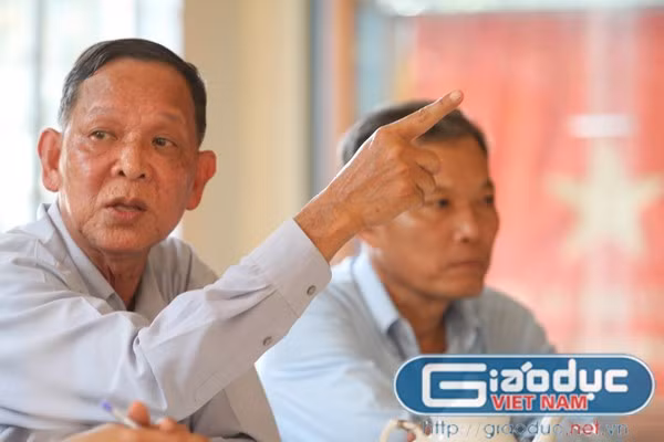 "...Dù có cả ngàn xe tăng, máy bay; có cả triệu khẩu pháo cũng không thể bảo vệ được Tổ quốc khi lòng dân xao xuyến". "...Dù có cả ngàn xe tăng, máy bay; có cả triệu khẩu pháo cũng không thể bảo vệ được Tổ quốc khi lòng dân xao xuyến".