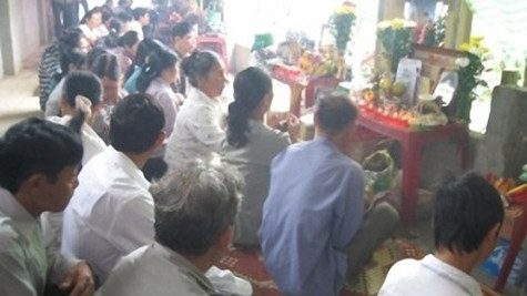 Nhiều trung tâm ngoại cảm mọc lên để trục lợi, làm ảnh hưởng tới tinh thần thân nhân liệt sĩ (Ảnh minh họa)