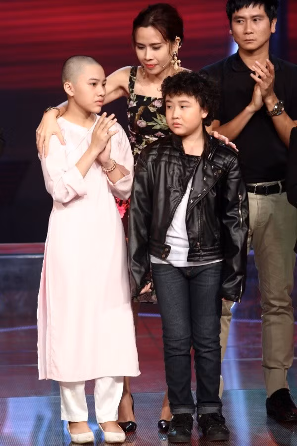 Huyền Trân dừng chân trước Hoàng Anh