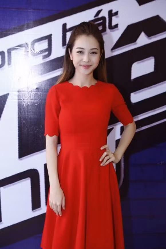 Jennifer Phạm khá nhạt tại Giọng hát Việt nhí Jennifer Phạm khá nhạt tại Giọng hát Việt nhí