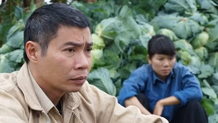 Sự tham gia diễn xuất của dàn diễn viên tài năng khiến cho Bão qua làng đang gây được chú ý của khán giả Sự tham gia diễn xuất của dàn diễn viên tài năng khiến cho Bão qua làng đang gây được chú ý của khán giả