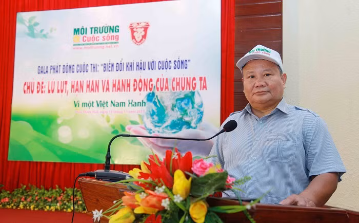 Ông Đinh Khắc Đính – Phó Chủ tịch Ủy ban nhân dân tỉnh Thừa Thiên Huế phát biểu.