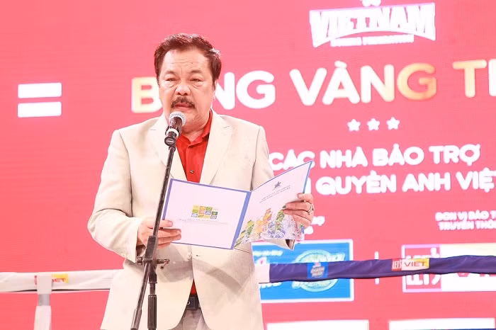 Ông Trần Quí Thanh, Chủ tịch danh dự Liên đoàn Quyền anh Việt Nam, Tổng giám Đốc Tập đoàn Tân Hiệp Phát.