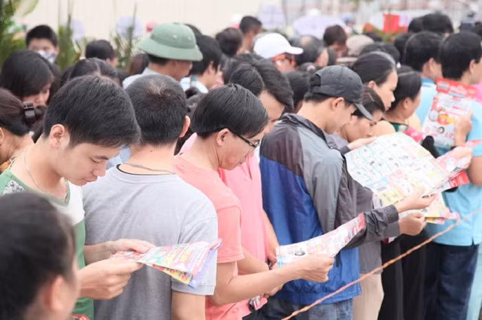 Chờ “giờ vàng giá sốc” của các chương trình khuyến mãi liệu có mang lại kết quả như mong đợi?