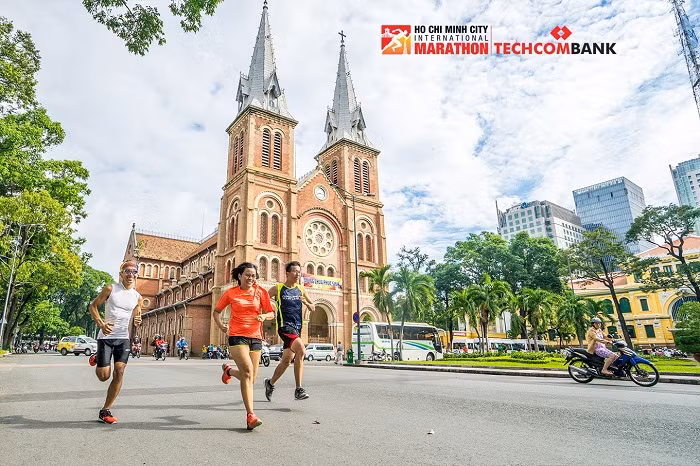 Giải chạy tạo sân chơi giao lưu văn hóa thể thao cho du khách trong nước và quốc tế.