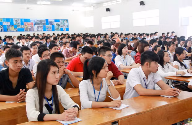 Miễn học phí cũng không thu hút người học sư phạm ảnh 3