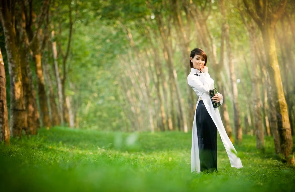thời gian rỗi Kim Anh thường cùng những người thân đi shopping, nghe nhạc và nấu ăn thời gian rỗi Kim Anh thường cùng những người thân đi shopping, nghe nhạc và nấu ăn