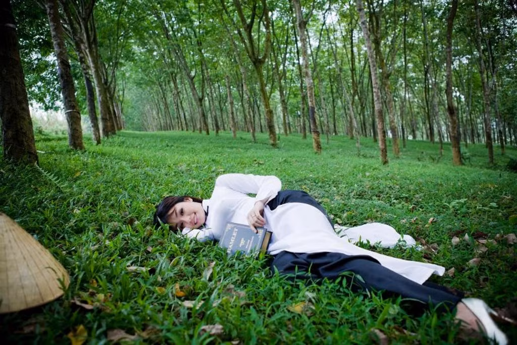 Kim Anh ưa thích câu châm ngôn: Lời hứa giống như sợi dây mà hai người nắm hai đầu, nếu một người buông tay thì sẽ làm người còn lại bị tổn thương Kim Anh ưa thích câu châm ngôn: Lời hứa giống như sợi dây mà hai người nắm hai đầu, nếu một người buông tay thì sẽ làm người còn lại bị tổn thương