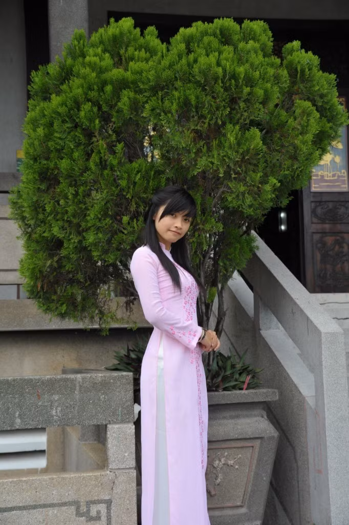 Hà Thu đến với cuộc thi với mong muốn có thể thể hiện được bản thân mình, mong các bạn hãy ủng hộ cho bạn