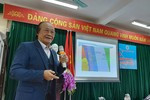 Tiến sĩ Trần Công Trục chia sẻ các vấn đề về Biển Đông tới sinh viên Hải Phòng