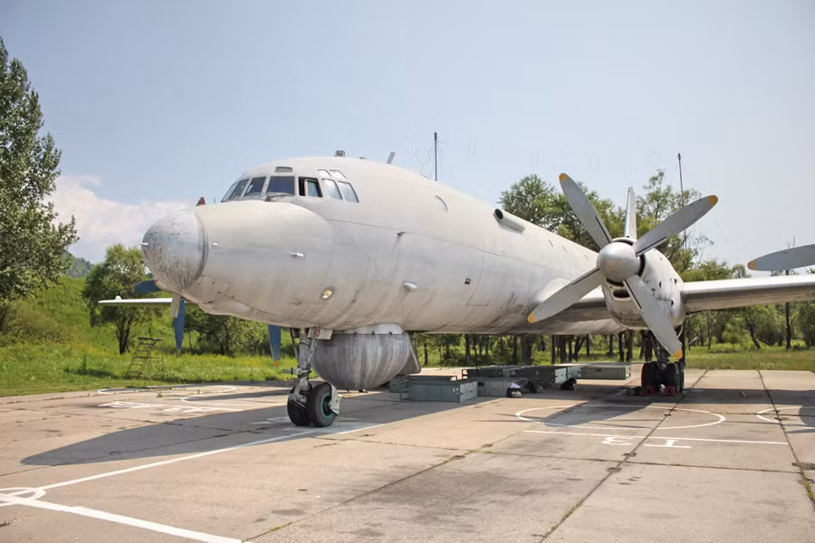 Máy bay tuần tra, chống tàu ngầm Il-38. Máy bay tuần tra, chống tàu ngầm Il-38.