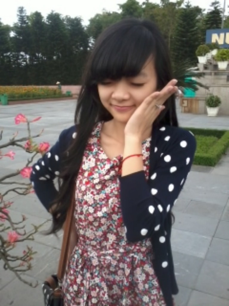 Thảo là 1 teen sống tình cảm, nhưng cũng rất năng động, thích tham gia các họat động xã hội, các phong trào do đoàn thể, xã hội phát động.