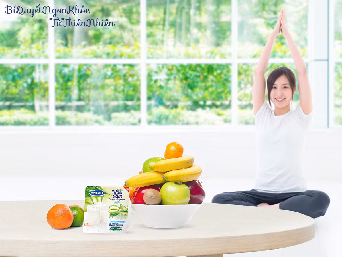 Sau 23 năm đầu tư hệ thống sản xuất sữa chua công nghiệp chuyên nghiệp, hiện nay dây chuyền sản xuất Vinamilk đang cung cấp đến 6,5 triệu hũ sữa chua mỗi ngày cho người tiêu dùng Việt Nam - ảnh nguồn Vinamilk. Sau 23 năm đầu tư hệ thống sản xuất sữa chua công nghiệp chuyên nghiệp, hiện nay dây chuyền sản xuất Vinamilk đang cung cấp đến 6,5 triệu hũ sữa chua mỗi ngày cho người tiêu dùng Việt Nam - ảnh nguồn Vinamilk.