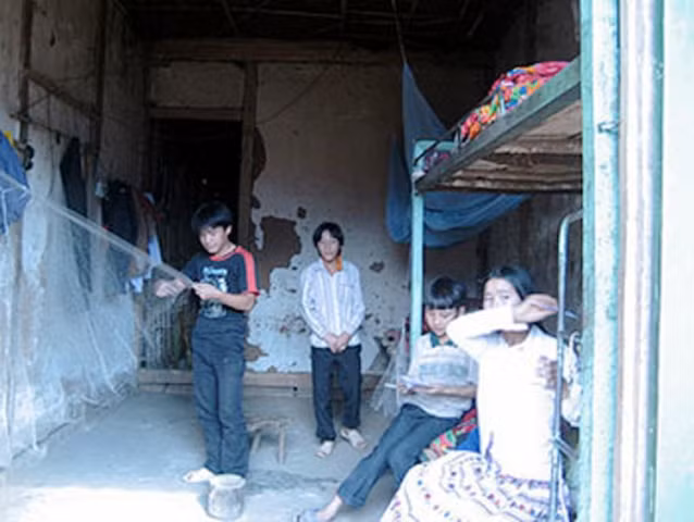 Ký túc xá nghèo nàn của học sinh miền núi. <<NỮ SINH CĐ DU LỊCH ĐẸP DỊU DÀNG TRONG NẮNG THU <<VẺ ĐẸP KIÊU SA CỦA HOT GIRL CĐ TRUYỀN HÌNH HÀ NỘI <<Á KHÔI CĐ TRUYỀN HÌNH TRỊNH THU THẢO ĐẸP RẠNG NGỜI ĐÓN TRUNG THU <<HOTGIRL CẨM TÚ ĐẸP LÃNG MẠN TRONG SẮC MÀU HOA CỎ