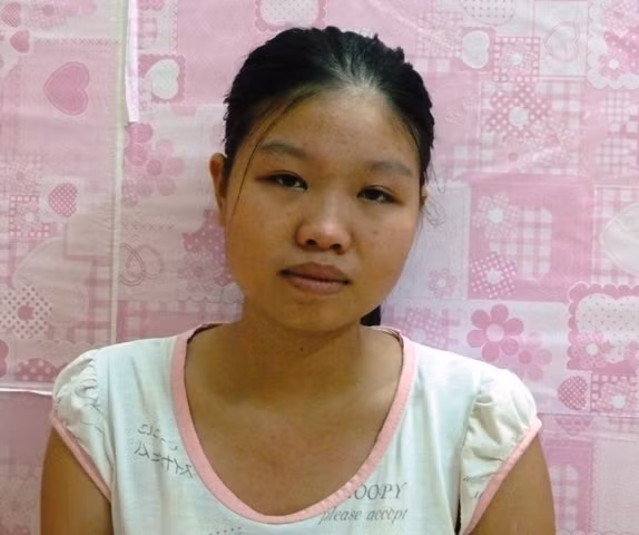 Thương mẹ, cô sinh viên xứ Thanh quyết tâm đỗ đại học, trở thành nữ doanh nhân thành đạt. Kỳ thi vừa rồi, Lê Thị Hiền đỗ cả ĐH Ngoại thương và Học viện Y học cổ truyền.