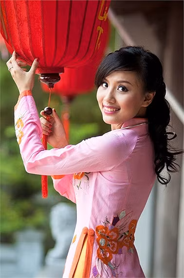 Nụ cười tỏa nắng của thiếu nữ Phương Đông. >>Những nữ sinh diện áo dài đẹp hơn vẻ xuân thì của Mai Phương Thúy (P26) >>Những nữ sinh diện áo dài đẹp hơn vẻ xuân thì của Mai Phương Thúy (P25) >>Midu đẹp tinh khôi giữa phố Sài Gòn >>Nữ sinh HV Báo chí và Tuyên truyền khoe nét thanh tân, quyến rũ Nụ cười tỏa nắng của thiếu nữ Phương Đông. >>Những nữ sinh diện áo dài đẹp hơn vẻ xuân thì của Mai Phương Thúy (P26) >>Những nữ sinh diện áo dài đẹp hơn vẻ xuân thì của Mai Phương Thúy (P25) >>Midu đẹp tinh khôi giữa phố Sài Gòn >>Nữ sinh HV Báo chí và Tuyên truyền khoe nét thanh tân, quyến rũ