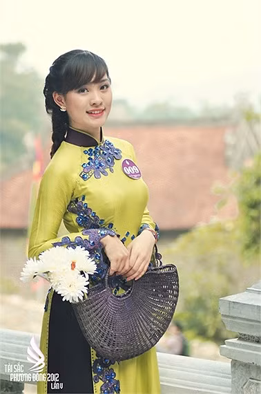 Những nữ sinh Phương Đông trong tà áo dài truyền thống nhẹ nhàng và đầy duyên dáng. >>Những nữ sinh diện áo dài đẹp hơn vẻ xuân thì của Mai Phương Thúy (P26) >>Những nữ sinh diện áo dài đẹp hơn vẻ xuân thì của Mai Phương Thúy (P25) >>Midu đẹp tinh khôi giữa phố Sài Gòn >>Nữ sinh HV Báo chí và Tuyên truyền khoe nét thanh tân, quyến rũ Những nữ sinh Phương Đông trong tà áo dài truyền thống nhẹ nhàng và đầy duyên dáng. >>Những nữ sinh diện áo dài đẹp hơn vẻ xuân thì của Mai Phương Thúy (P26) >>Những nữ sinh diện áo dài đẹp hơn vẻ xuân thì của Mai Phương Thúy (P25) >>Midu đẹp tinh khôi giữa phố Sài Gòn >>Nữ sinh HV Báo chí và Tuyên truyền khoe nét thanh tân, quyến rũ