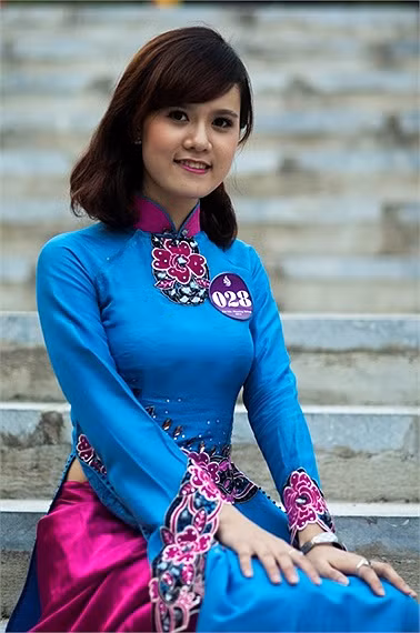 Nụ cười duyên dáng càng đẹp hơn trong nắng thu. >>Những nữ sinh diện áo dài đẹp hơn vẻ xuân thì của Mai Phương Thúy (P26) >>Những nữ sinh diện áo dài đẹp hơn vẻ xuân thì của Mai Phương Thúy (P25) >>Midu đẹp tinh khôi giữa phố Sài Gòn >>Nữ sinh HV Báo chí và Tuyên truyền khoe nét thanh tân, quyến rũ Nụ cười duyên dáng càng đẹp hơn trong nắng thu. >>Những nữ sinh diện áo dài đẹp hơn vẻ xuân thì của Mai Phương Thúy (P26) >>Những nữ sinh diện áo dài đẹp hơn vẻ xuân thì của Mai Phương Thúy (P25) >>Midu đẹp tinh khôi giữa phố Sài Gòn >>Nữ sinh HV Báo chí và Tuyên truyền khoe nét thanh tân, quyến rũ