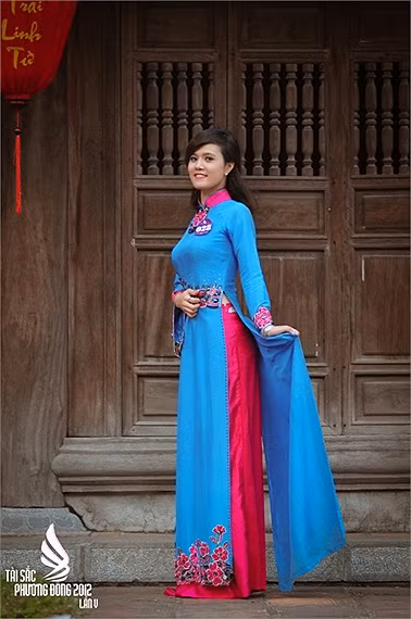 Tài sắc phương Đông là cuộc thi diễn ra hai năm một lần vào tháng 10 hàng năm do trường ĐH Phương Đông tổ chức. >>Những nữ sinh diện áo dài đẹp hơn vẻ xuân thì của Mai Phương Thúy (P26) >>Những nữ sinh diện áo dài đẹp hơn vẻ xuân thì của Mai Phương Thúy (P25) >>Midu đẹp tinh khôi giữa phố Sài Gòn >>Nữ sinh HV Báo chí và Tuyên truyền khoe nét thanh tân, quyến rũ Tài sắc phương Đông là cuộc thi diễn ra hai năm một lần vào tháng 10 hàng năm do trường ĐH Phương Đông tổ chức. >>Những nữ sinh diện áo dài đẹp hơn vẻ xuân thì của Mai Phương Thúy (P26) >>Những nữ sinh diện áo dài đẹp hơn vẻ xuân thì của Mai Phương Thúy (P25) >>Midu đẹp tinh khôi giữa phố Sài Gòn >>Nữ sinh HV Báo chí và Tuyên truyền khoe nét thanh tân, quyến rũ