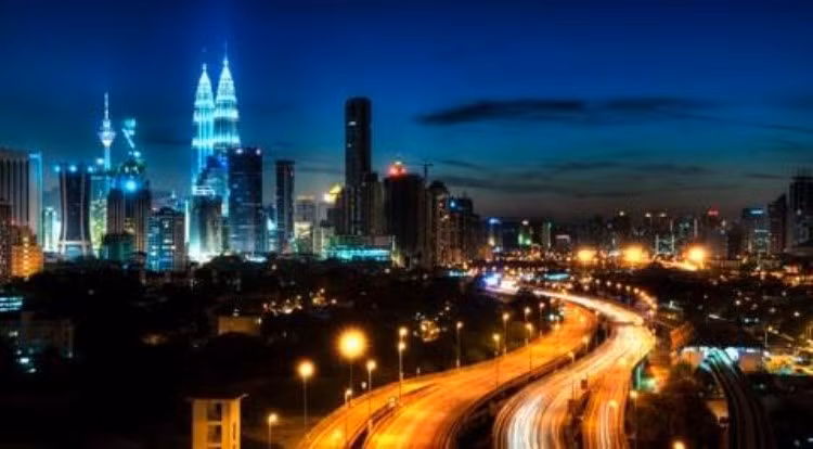 Malaysia - đất nước phát triển năng động Malaysia - đất nước phát triển năng động