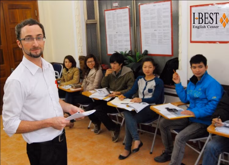 Với sự giúp đỡ tận tình của các giáo viên, việc học của bạn sẽ dễ dàng và tiết kiệm thời gian hơn Với sự giúp đỡ tận tình của các giáo viên, việc học của bạn sẽ dễ dàng và tiết kiệm thời gian hơn