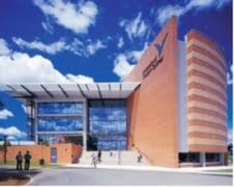4. Trường đại học tây Sydney (University of Western Sydney) Các nỗ lực của trường đại học tây Sydney trong việc bảo vệ môi trường được tập trung vào các chương trình giảng dạy toàn diện và học tập, nghiên cứu, tham gia các hoạt động cộng đồng và các hoạt động trong kế hoạch phát triển bền vững của môi trường. 4. Trường đại học tây Sydney (University of Western Sydney) Các nỗ lực của trường đại học tây Sydney trong việc bảo vệ môi trường được tập trung vào các chương trình giảng dạy toàn diện và học tập, nghiên cứu, tham gia các hoạt động cộng đồng và các hoạt động trong kế hoạch phát triển bền vững của môi trường.