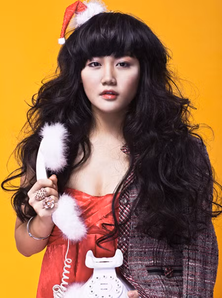 Ca sĩ Văn Mai Hương.