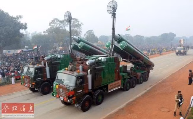 Tên lửa hành trình siêu âm BrahMos do Ấn Độ-Nga hợp tác sản xuất Tên lửa hành trình siêu âm BrahMos do Ấn Độ-Nga hợp tác sản xuất