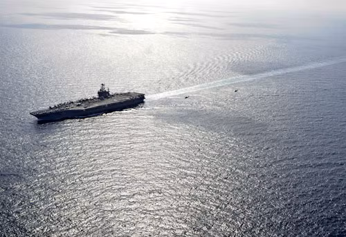 Tàu sân bay USS Ronald Reagan CVN 76 của Hải quân Mỹ
