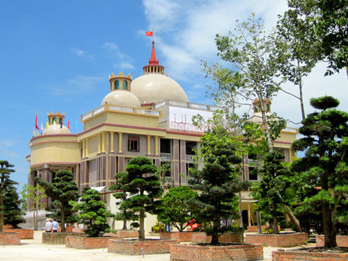 Dinh thự ông Trầm Bê (ở Trà Cú, Trà Vinh) - nơi bị mất cắp sừng tê giác - Ảnh: C.T.V Dinh thự ông Trầm Bê (ở Trà Cú, Trà Vinh) - nơi bị mất cắp sừng tê giác - Ảnh: C.T.V