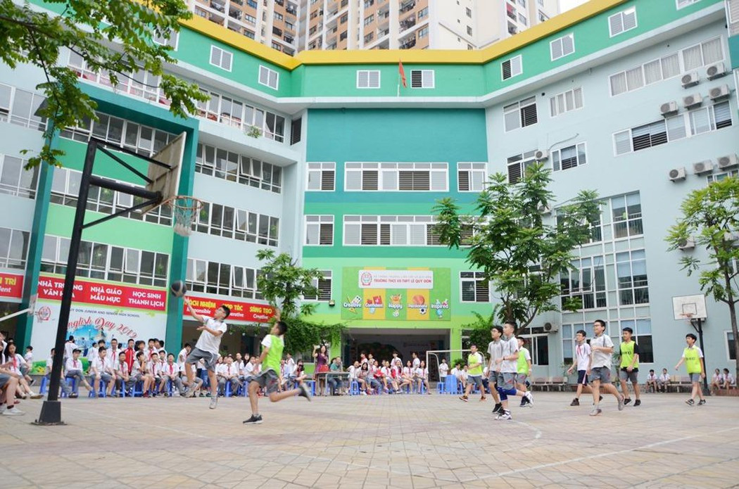 Học sinh khu vực phía Tây Hà Nội được đảm bảo nước dùng đầy đủ. Ảnh minh họa: thcs.lequydonhanoi.edu.vn Học sinh khu vực phía Tây Hà Nội được đảm bảo nước dùng đầy đủ. Ảnh minh họa: thcs.lequydonhanoi.edu.vn