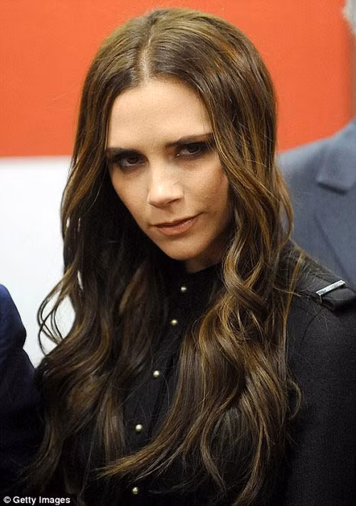 Victoria Beckham được mệnh danh là quý bà cò hương nổi tiếng số 1 thế giới. (Ảnh: xz) Xem thêm: Bí quyết giữ gìn vóc dáng sau sinh.
