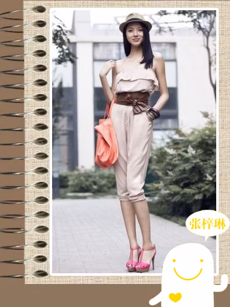 Style tuyệt đẹp giúp bạn gái dễ dàng khoe vóc dáng nuột nà,thon thả, đôi chân dài thẳn tắp, và đặc biệt là bờ vai thon, sự tươi trẻ xuân thì. Xem thêm: Phong cách thời trang Sao Việt.