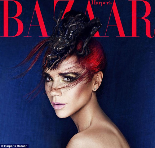Victoria Beckham với đường lông mày rậm xuất hiện trên tạp chí Harper's Bazaar. Xem thêm: Điểm danh những chiếc "cằm mới" của Sao Việt.