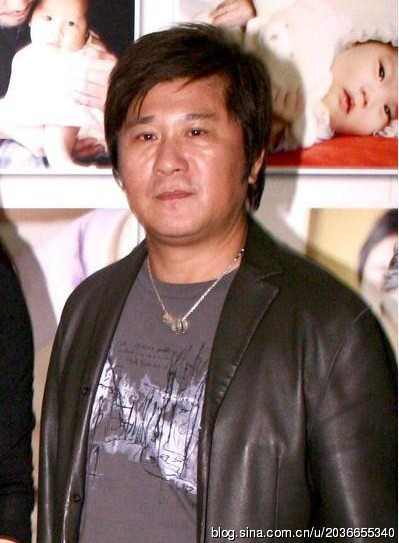 MC Hồ Qua.