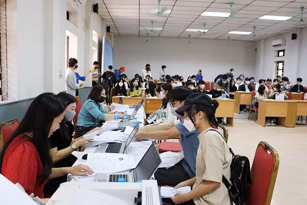Kỳ tuyển sinh đại học chính quy năm 2023, Học viện Công nghệ Bưu chính Viễn thông dự kiến bổ sung thêm 3 ngành học mới. Ảnh: website nhà trường. Kỳ tuyển sinh đại học chính quy năm 2023, Học viện Công nghệ Bưu chính Viễn thông dự kiến bổ sung thêm 3 ngành học mới. Ảnh: website nhà trường.