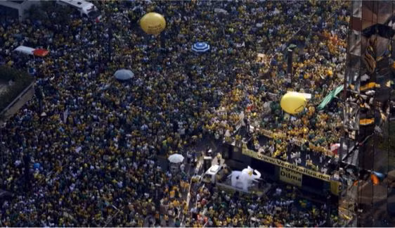 Biểu tình phản đối chính phủ ở Sao Paulo, Brazil. Ảnh: Reuters. Biểu tình phản đối chính phủ ở Sao Paulo, Brazil. Ảnh: Reuters.