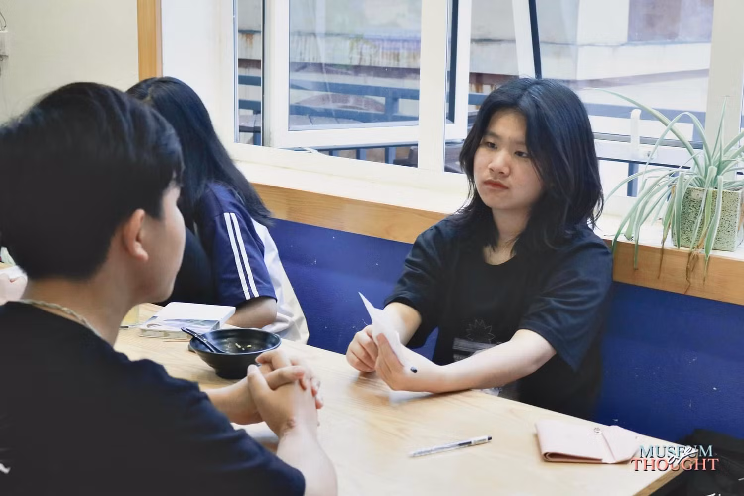 Nguyễn Lê Vy Thảo khi tham gia một hoạt động ngoại khóa. Ảnh: NVCC