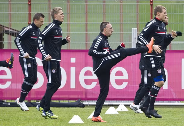 Sự căng thẳng thể hiện rõ trên khuôn mặt của các cầu thủ Bayern