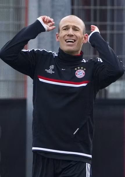 Arjen Robben có dịp gặp lại đội bóng cũ