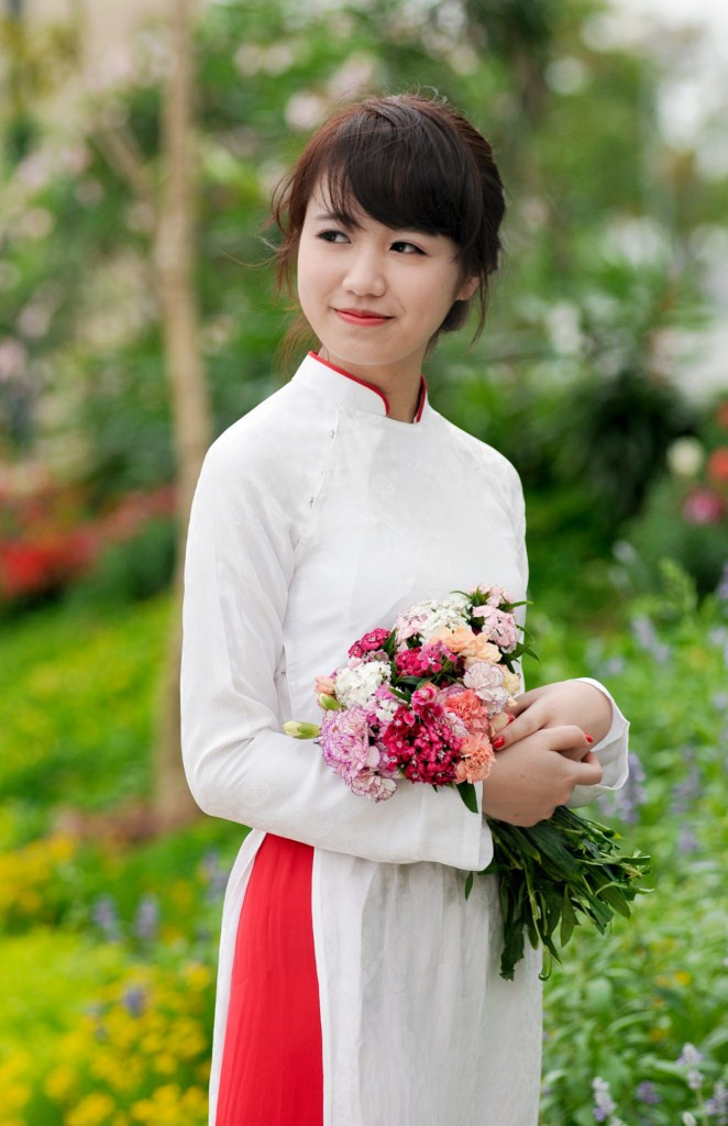 Thí sinh Hầu Tuyết Ngân.