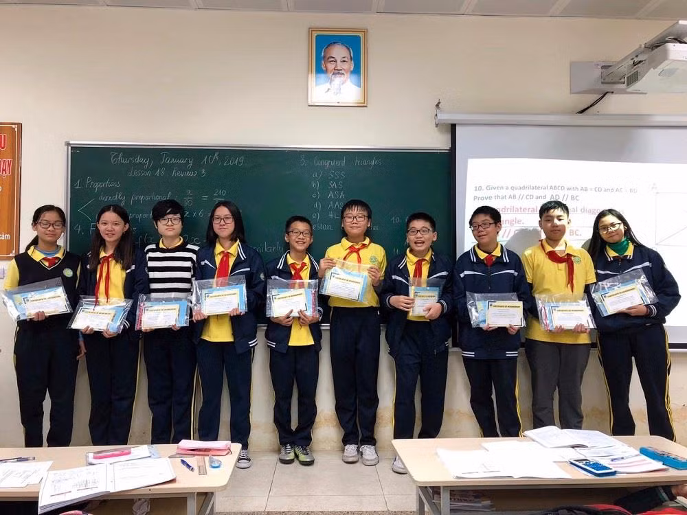 Học sinh có kết quả tốt trong năm học được động viên khen thưởng Học sinh có kết quả tốt trong năm học được động viên khen thưởng