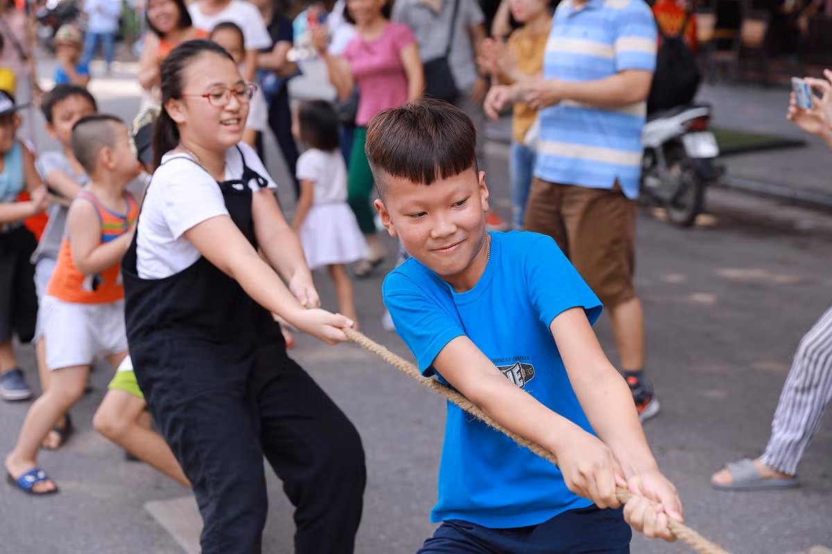 Vui vẻ kéo co Vui vẻ kéo co