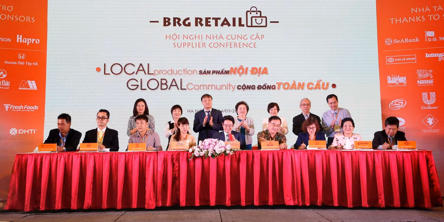 Đại diện các nhà cung cấp tiêu biểu tham gia ký kết với BRG Retail tại hội nghị.