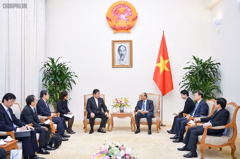 Thủ tướng Nguyễn Xuân Phúc tiếp ông Tatsuo Yasunaga, Chủ tịch kiêm Tổng Giám đốc điều hành Công ty Mitsui. Ảnh: Chinhphu.vn