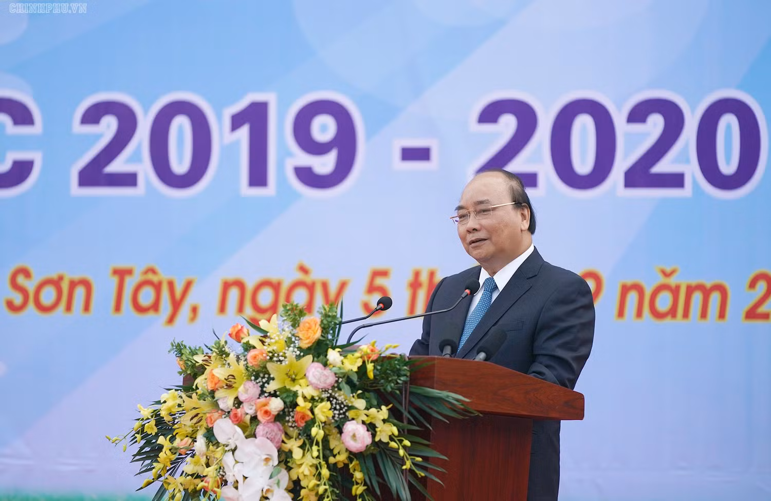 Thủ tướng: Dạy chữ đã quan trọng, dạy người, dạy đạo đức, lối sống văn hóa càng quan trọng hơn. Ảnh VGP/Quang Hiếu