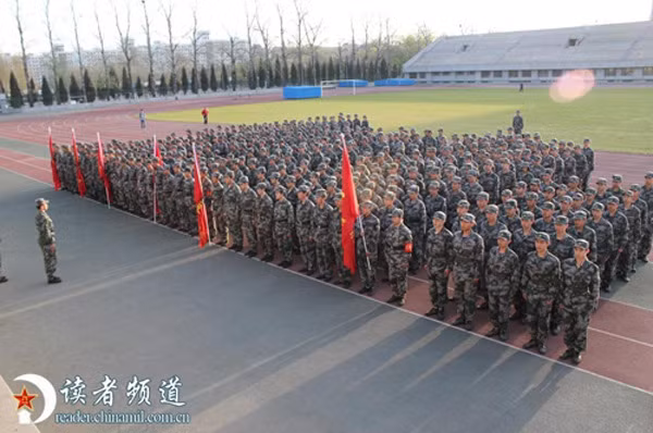 Ra quân huấn luyện