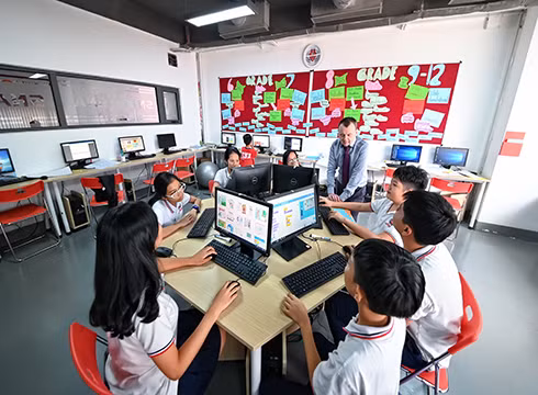 Học sinh của SNA trong một giờ học Công nghệ thông tin (ảnh: SNA) Học sinh của SNA trong một giờ học Công nghệ thông tin (ảnh: SNA)