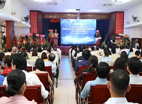 Lễ kỷ niệm 30 năm ngày thành lập Trường Đại học Mở Thành phố Hồ Chí Minh (ảnh: BTC) Lễ kỷ niệm 30 năm ngày thành lập Trường Đại học Mở Thành phố Hồ Chí Minh (ảnh: BTC)