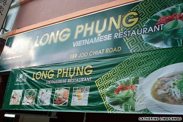 Một nhà hàng Việt Nam ở Joo Chiat. Một nhà hàng Việt Nam ở Joo Chiat.